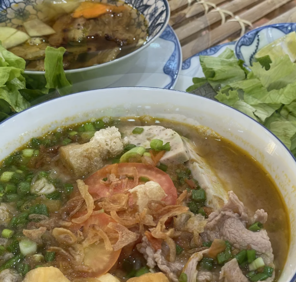 在越南旅行有哪些特色美食(饮食特色形成原因)