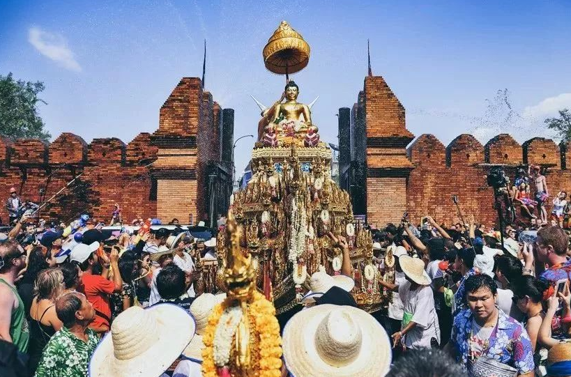 旅游业收入超1400亿泰铢于泰国宋干节期间