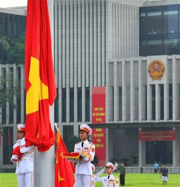 越南住多少年能申请入籍(还有什么要求)