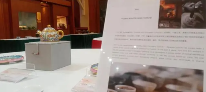 菲律宾：“张志刚陶瓷作品展“在马尼拉举办