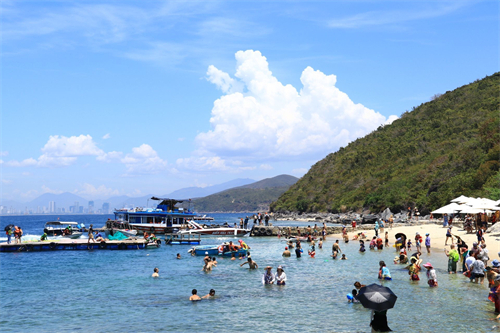 越南富国岛私人导游多少钱一天（越南富国岛导游服务）