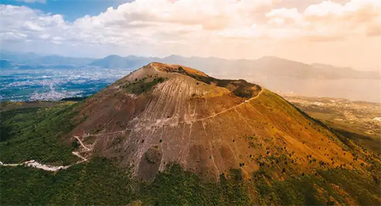 菲律宾火山旅游景点（关于火山的景点）
