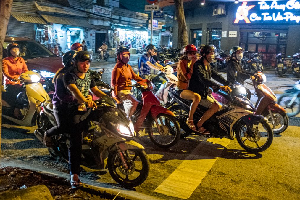越南考摩托车驾照年龄要求（越南摩托车驾照怎么考）