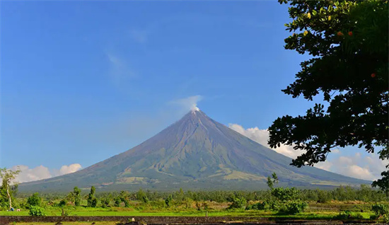 菲律宾火山旅行攻略（菲律宾火山景点）