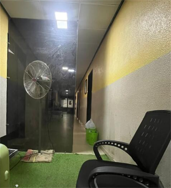 被关越南机场小黑屋怎么解决(会给手机吗)