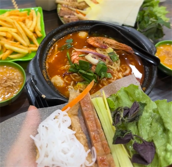 越南乂安美食都有哪些(美食餐厅怎么找)
