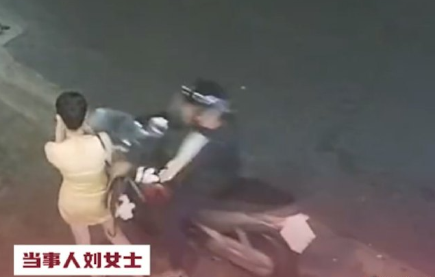 中国女子在泰国遭遇飞车抢劫